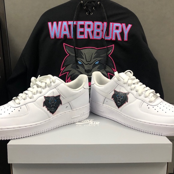 I DESIGN CUSTOMS SHOES - Picture 3 of 3